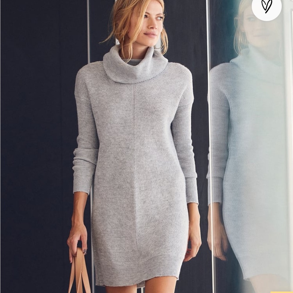 Lulu’s Gray Cowl Turtleneck Sweater Dress, Size Small